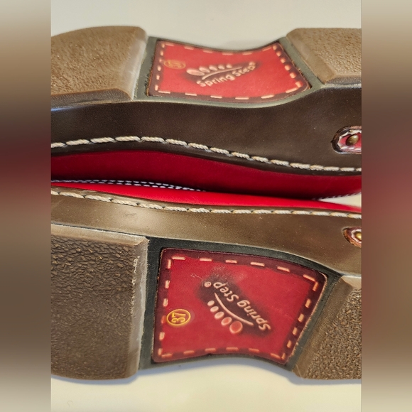 NEW L’Artiste by Spring Step “Chino” Red Leather Open Back Clogs Sz. 7/47 $140 - Picture 8 of 8